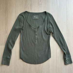 Aerie Ribbed Long Sleeve T-Shirt Women’s Medium Olive Green
